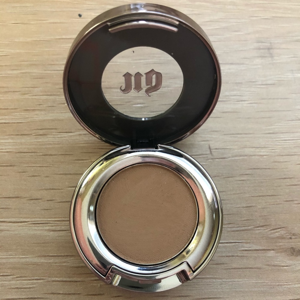 Urban decay single eyeshadow Buck